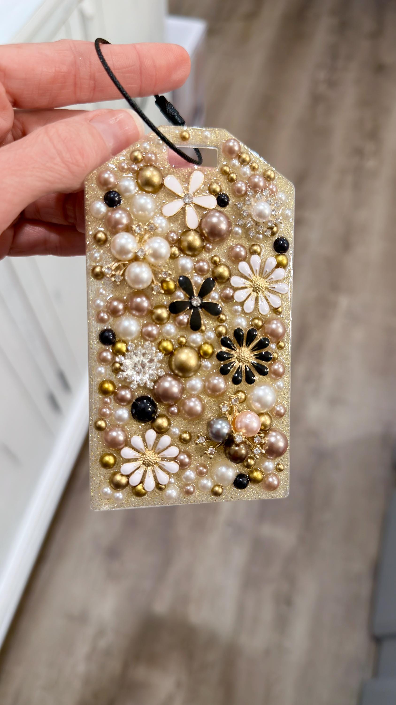 Glam Pearl & Floral Beaded Luggage Tag